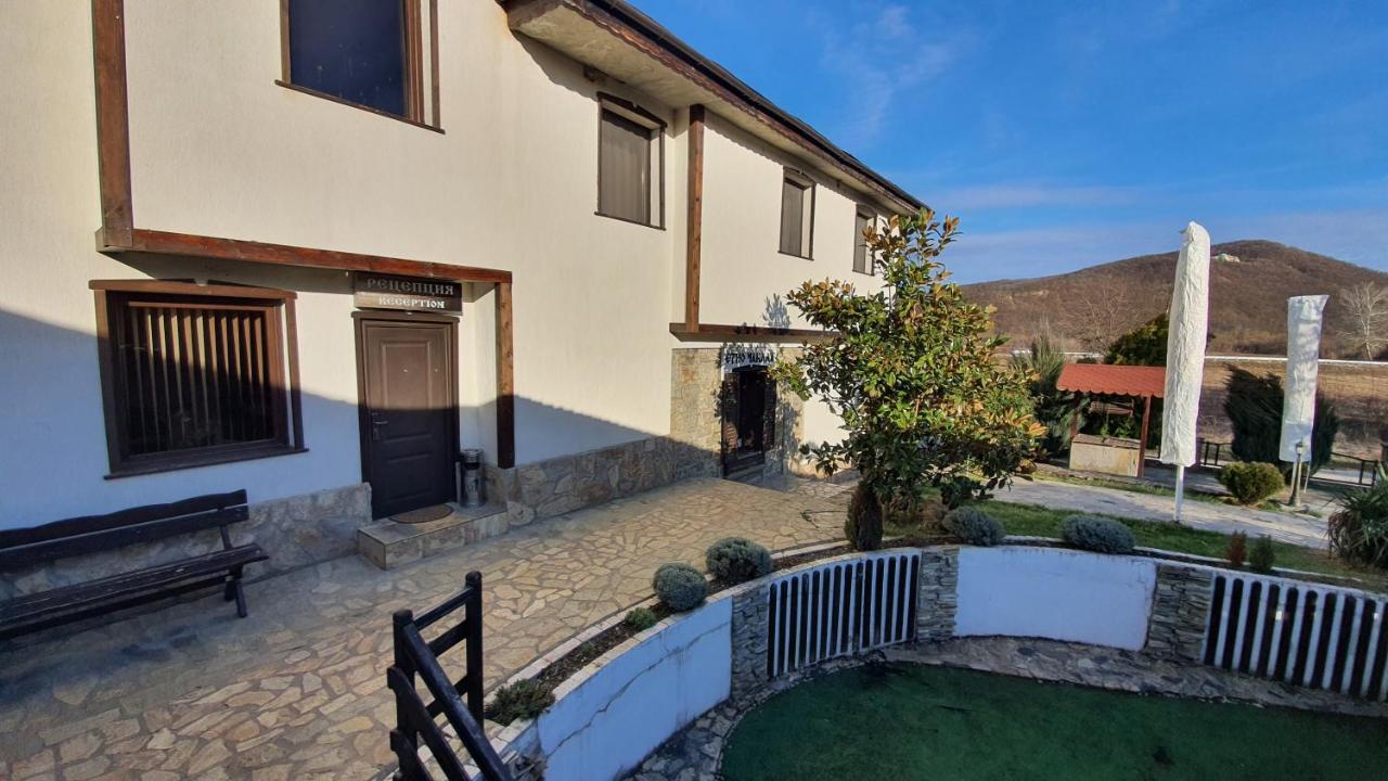 Hotel Семеен Хотел-Ресторант Етно Чакала Sevlievo Exterior foto